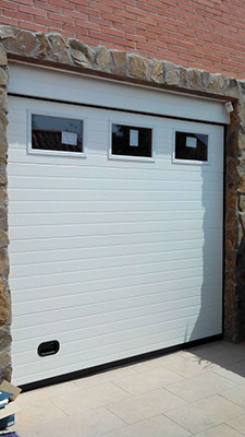 %_tempFileNameacanalada%20blanca%20con%203%20ventanas%