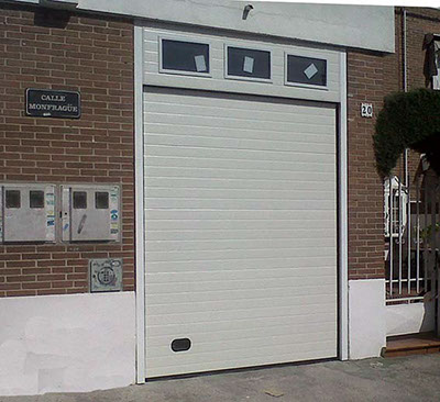 %_tempFileNamepuerta%20seccional%20con%20dintel%20panelado%